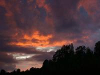 Brennende Abendwolken